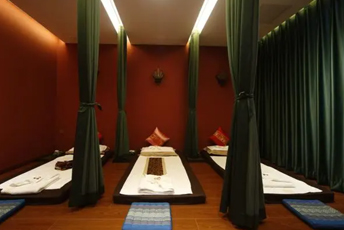 武汉硚口泰式按摩的被动瑜伽：当身体被折叠成诗